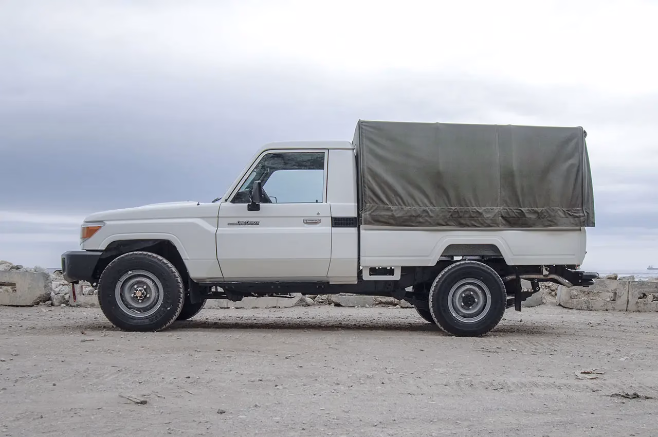 personnel-carrier-exterior-G2